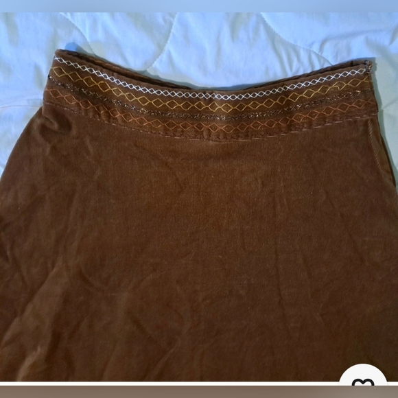 💜Skirt Size 4 decorative Embroidery waist  detail 🩵 - Picture 3 of 6